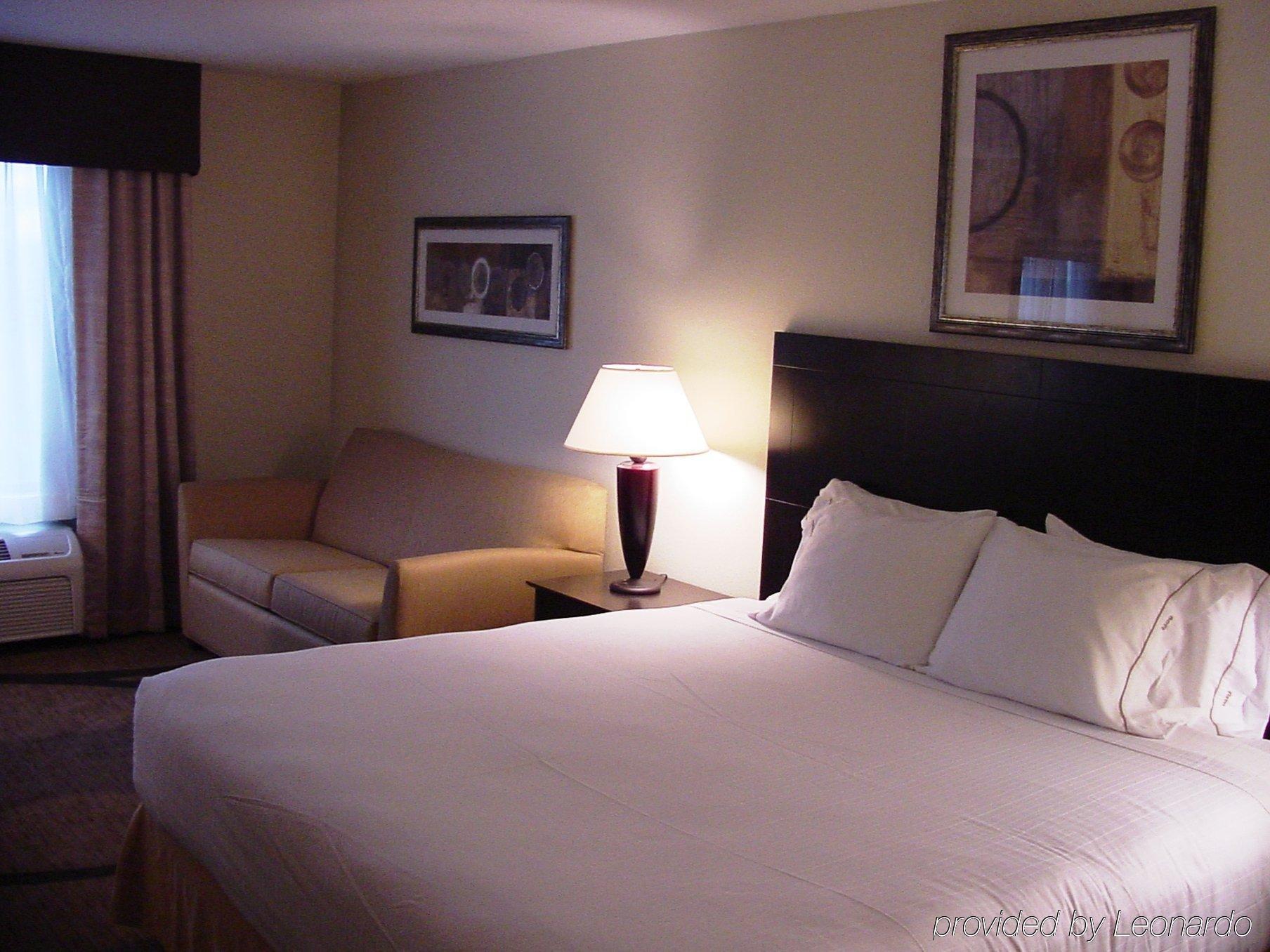 Greenfield Inn & Suites Owensboro, Ky Airport Room photo