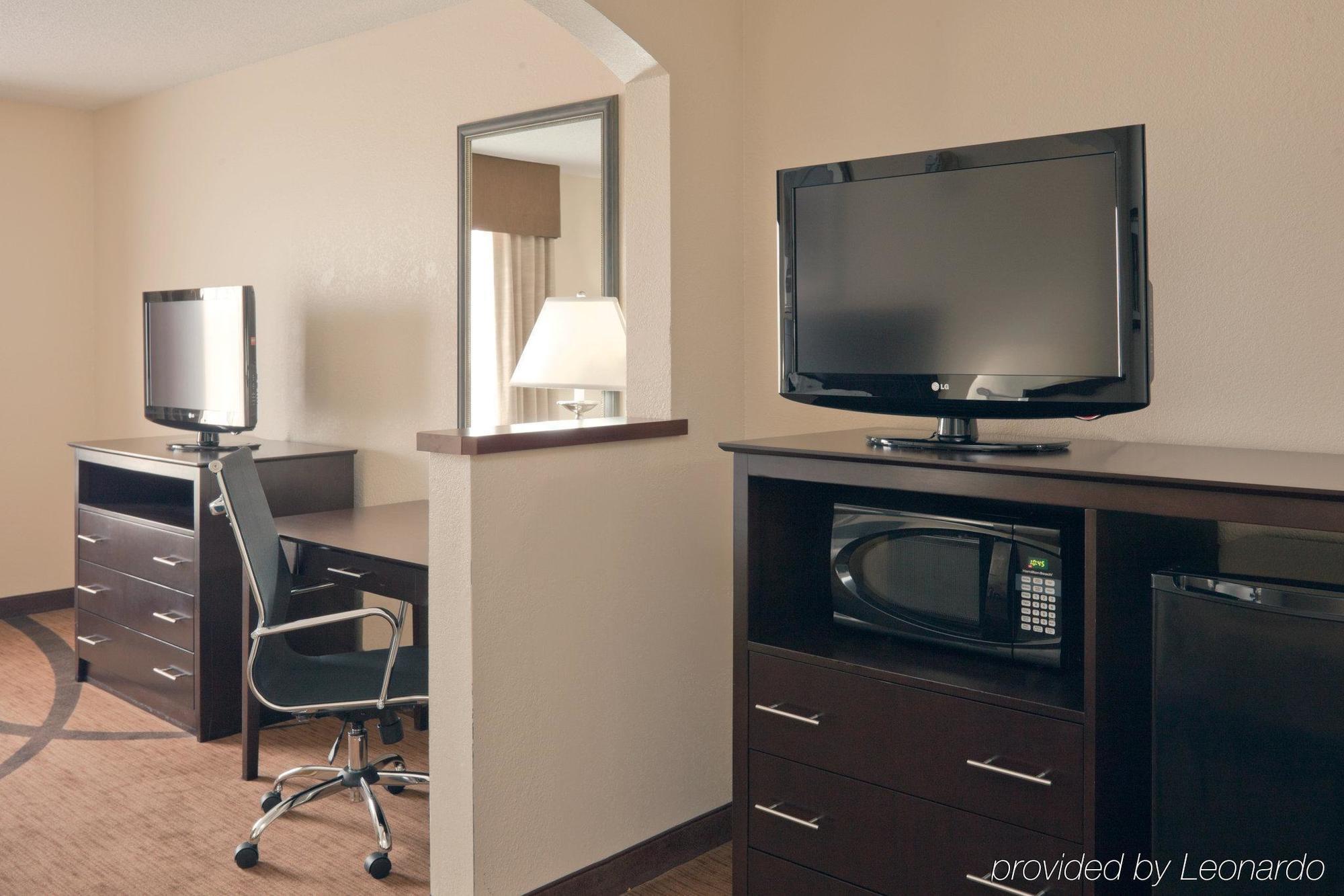 Greenfield Inn & Suites Owensboro, Ky Airport Room photo