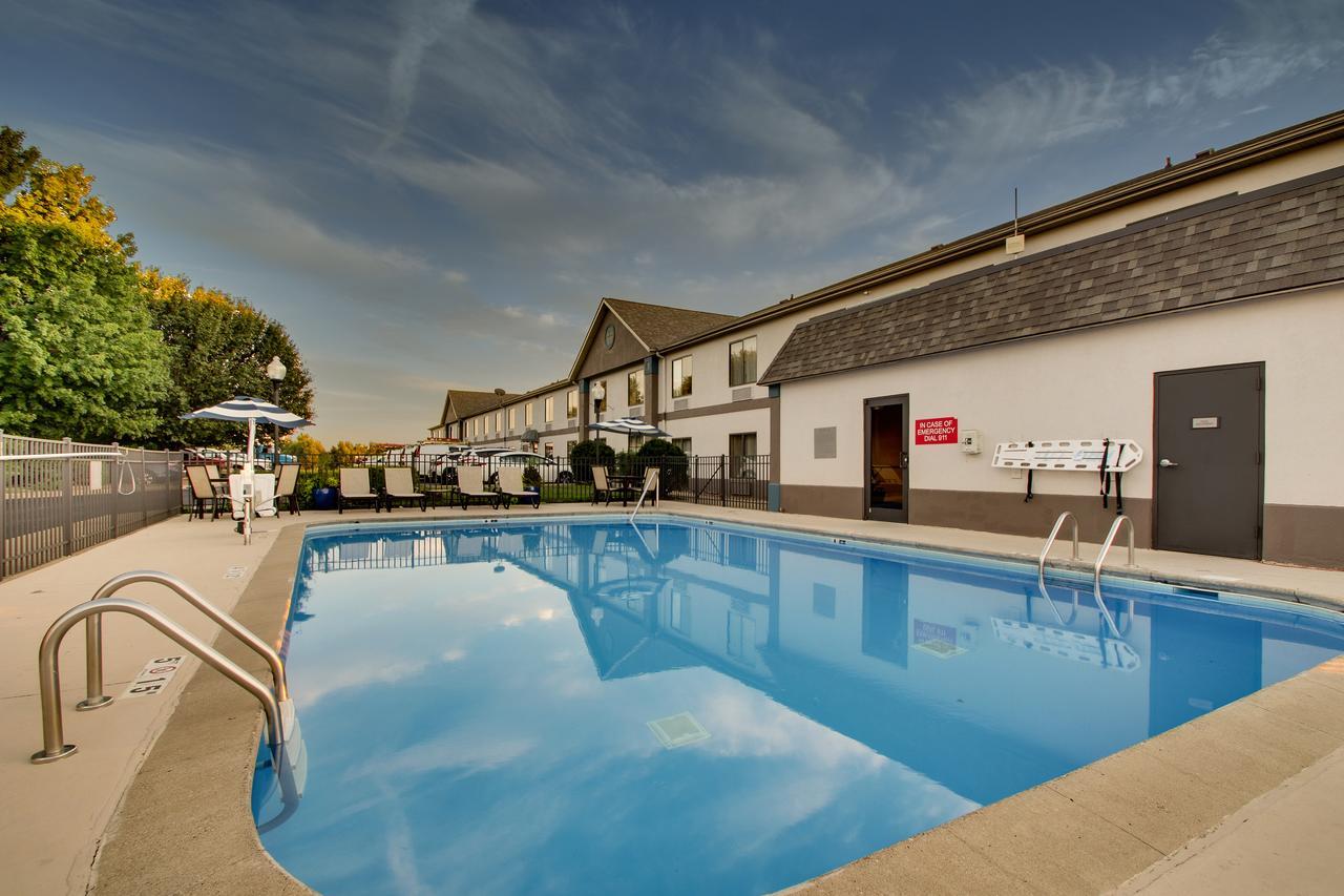 Greenfield Inn & Suites Owensboro, Ky Airport Exterior photo